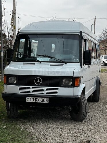 Mercedes 410 D 1993, 380,000 km - 2.9 l - Quba