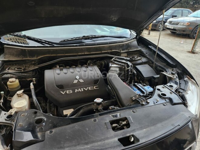 Mitsubishi Outlander Sport 2010, 245,000 km - 3.0 l - Bakı