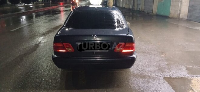 Mercedes E 200 1997, 333,333 km - 2.0 l - Göygöl