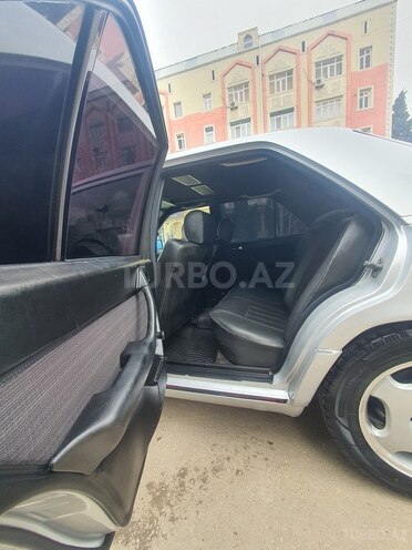 Mercedes E 200 1989, 290,048 km - 2.0 l - Gəncə