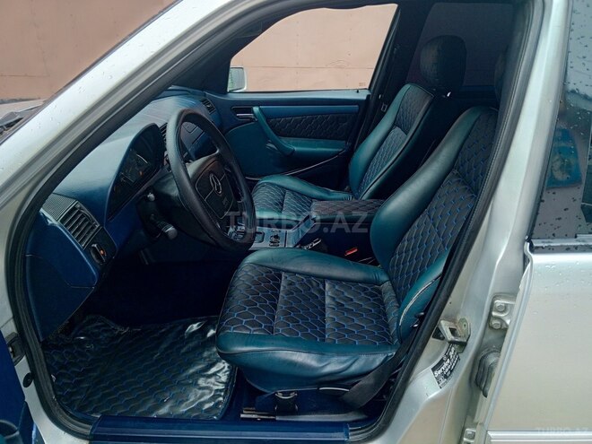 Mercedes C 220 1999, 327,413 km - 2.2 л - Sumqayıt