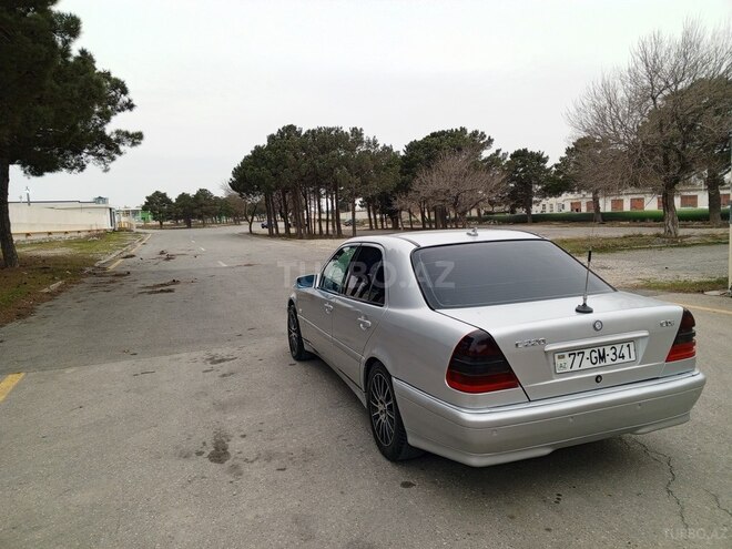 Mercedes C 220 1999, 327,413 km - 2.2 л - Sumqayıt