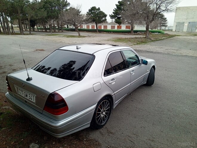 Mercedes C 220 1999, 327,413 km - 2.2 л - Sumqayıt