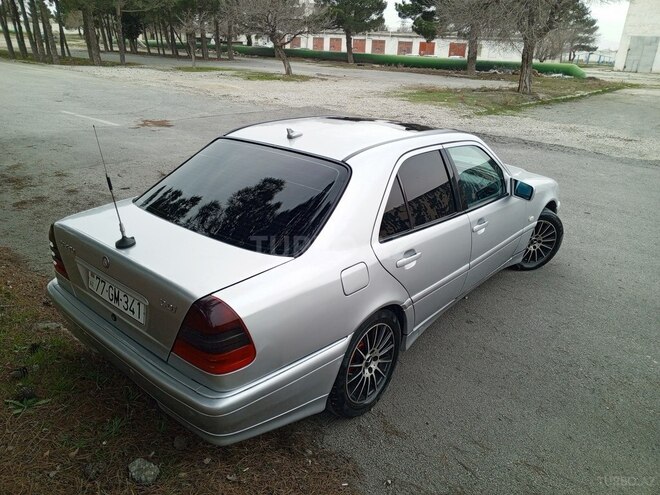 Mercedes C 220 1999, 327,413 km - 2.2 л - Sumqayıt