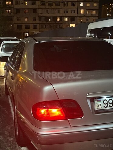 Mercedes E 240 1999, 415,000 km - 2.4 l - Bakı