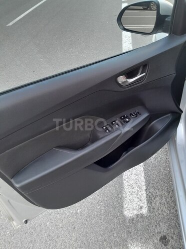 Hyundai Accent 2019, 95,000 km - 1.6 л - Bakı