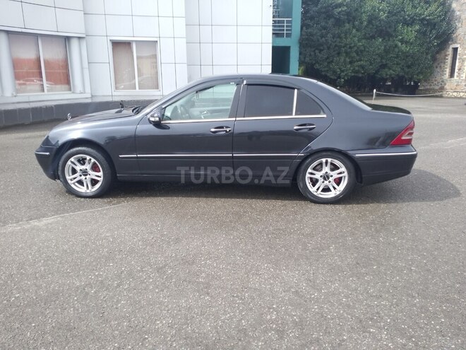 Mercedes C 200 2000, 452,136 km - 2.0 л - Qazax