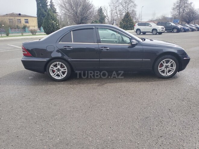 Mercedes C 200 2000, 452,136 km - 2.0 л - Qazax