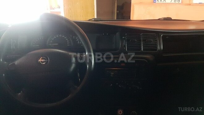 Opel Omega 1998, 555,500 km - 2.0 l - Bakı