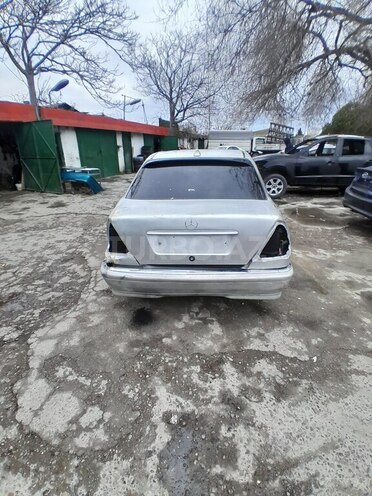 Mercedes C 180 1993, 350,000 km - 1.8 l - Bakı