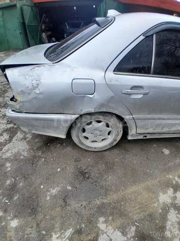 Mercedes C 180 1993, 350,000 km - 1.8 l - Bakı