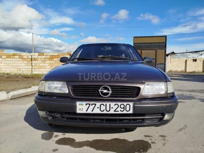 Opel Astra 1995, 369,528 km - 1.6 l - Göyçay