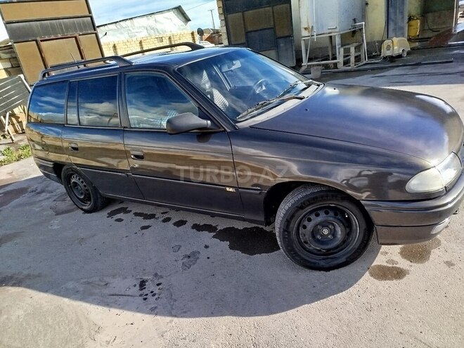 Opel Astra 1995, 369,528 km - 1.6 l - Göyçay