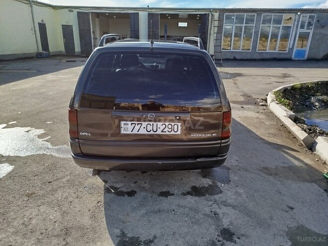 Opel Astra 1995, 369,528 km - 1.6 l - Göyçay