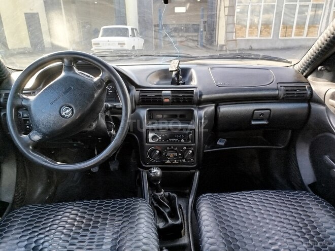 Opel Astra 1995, 369,528 km - 1.6 l - Göyçay