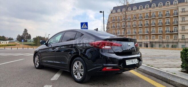 Hyundai Elantra 2019, 82,000 km - 2.0 л - Bakı