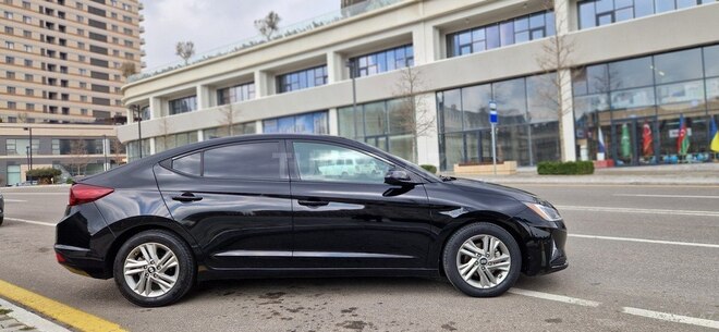Hyundai Elantra 2019, 82,000 km - 2.0 л - Bakı