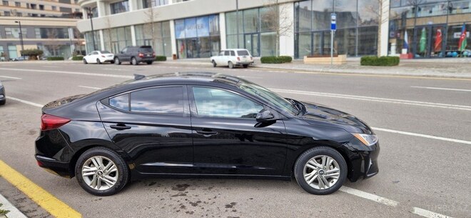 Hyundai Elantra 2019, 82,000 km - 2.0 л - Bakı
