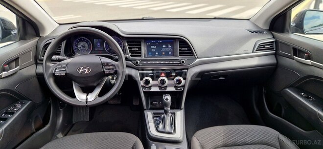 Hyundai Elantra 2019, 82,000 km - 2.0 л - Bakı