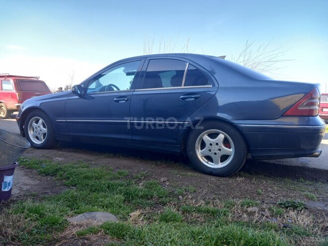 Mercedes C 180 2003, 180,000 km - 1.8 l - Bakı
