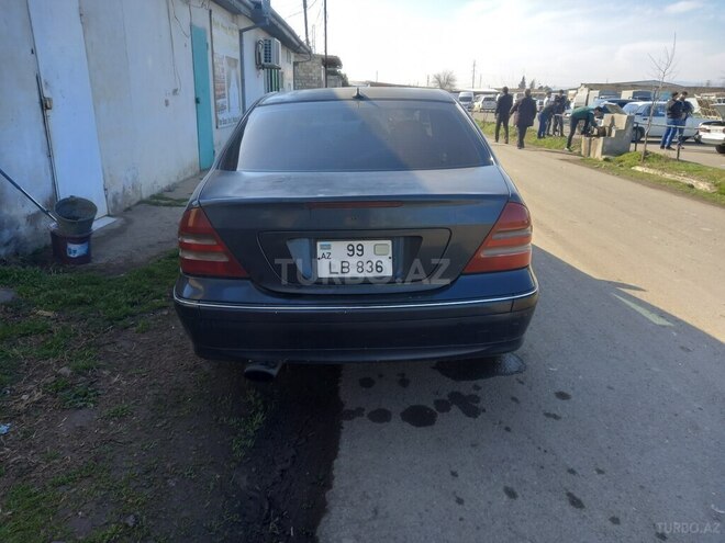 Mercedes C 180 2003, 180,000 km - 1.8 l - Bakı