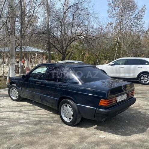 Mercedes 190 1991, 368,000 km - 2.0 л - Naftalan