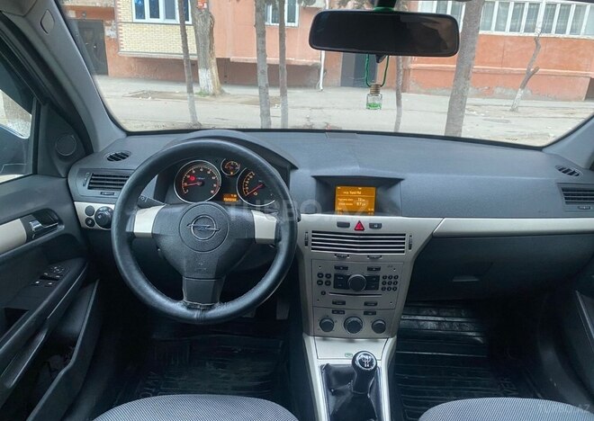 Opel Astra 2008, 304,000 km - 1.4 л - Bakı