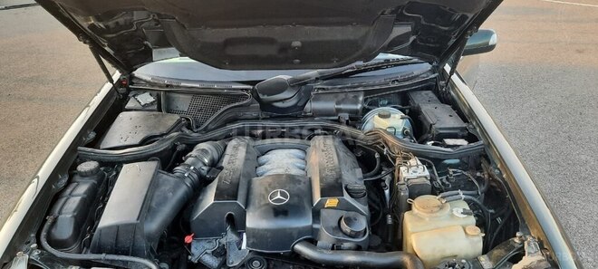 Mercedes E 280 1999, 425,000 km - 2.8 l - Kürdəmir