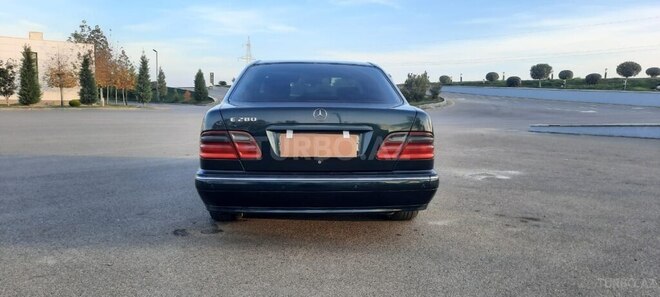 Mercedes E 280 1999, 425,000 km - 2.8 l - Kürdəmir