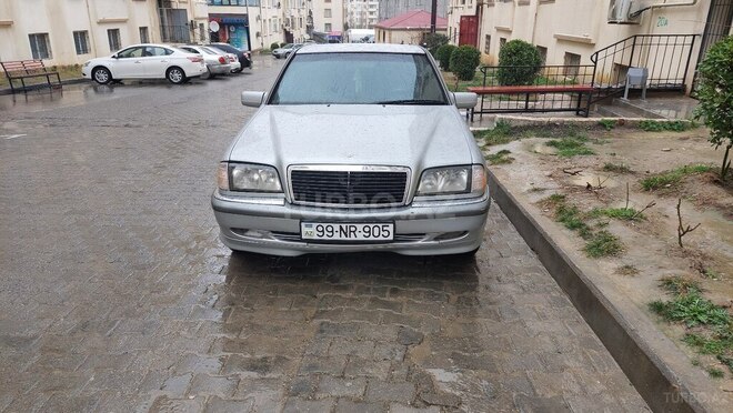 Mercedes C 240 1999, 287,000 km - 2.4 l - Bakı