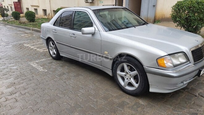 Mercedes C 240 1999, 287,000 km - 2.4 l - Bakı