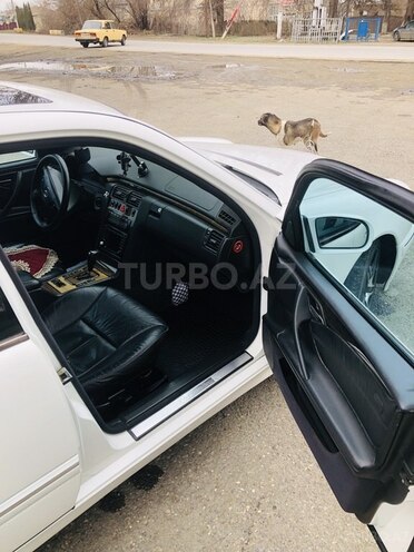 Mercedes E 270 1999, 488,536 km - 2.7 l - Goranboy