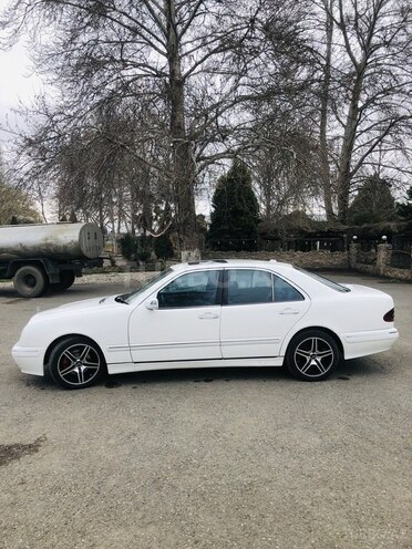 Mercedes E 270 1999, 488,536 km - 2.7 l - Goranboy