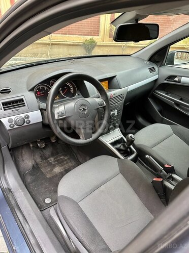 Opel Astra 2006, 203,400 km - 1.3 л - Bakı