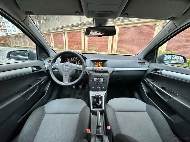 Opel Astra 2006, 203,400 km - 1.3 л - Bakı