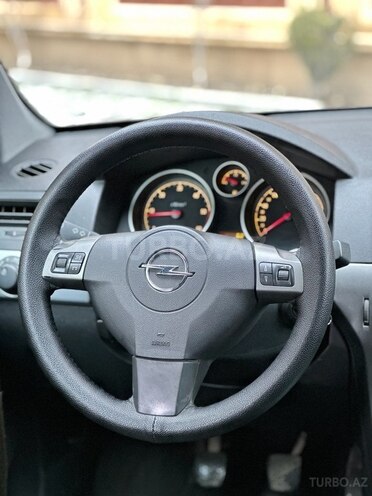 Opel Astra 2006, 203,400 km - 1.3 л - Bakı