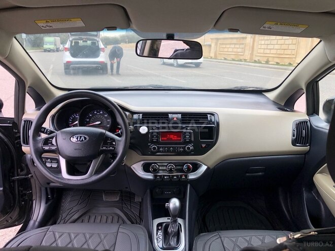 Kia Rio 2015, 157,000 km - 1.6 l - Bakı