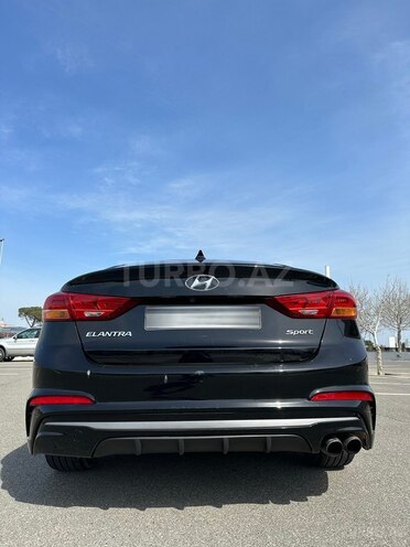 Hyundai Elantra 2018, 97,000 km - 1.6 l - Bakı