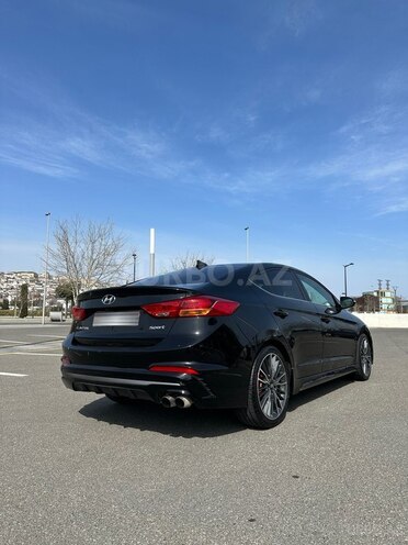 Hyundai Elantra 2018, 97,000 km - 1.6 l - Bakı