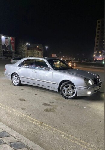 Mercedes E 220 2000, 375,000 km - 2.2 l - Gəncə