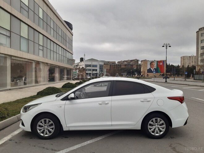 Hyundai Accent 2019, 156,000 km - 1.6 л - Bakı