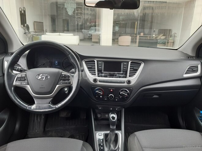 Hyundai Accent 2019, 156,000 km - 1.6 л - Bakı