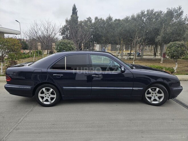 Mercedes E 220 2002, 423,000 km - 2.2 l - Bakı