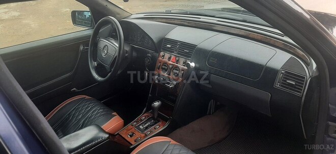 Mercedes C 220 1995, 236,210 km - 2.2 l - Bakı