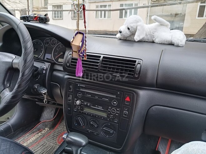 Volkswagen Passat 2001, 253,000 km - 1.8 l - Sumqayıt