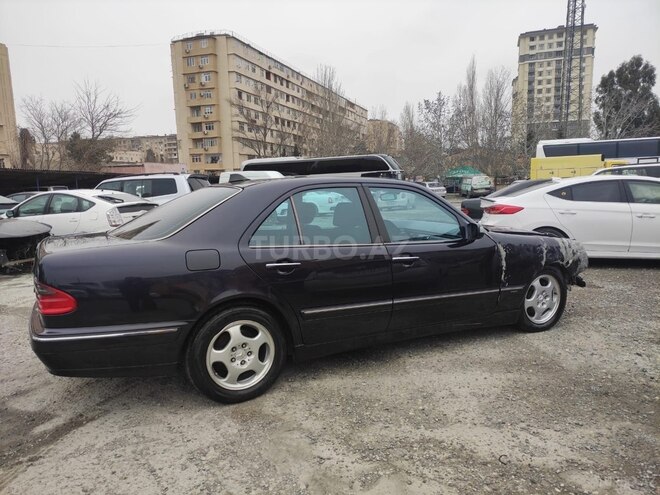 Mercedes E 240 2000, 234,126 km - 2.4 л - Bakı