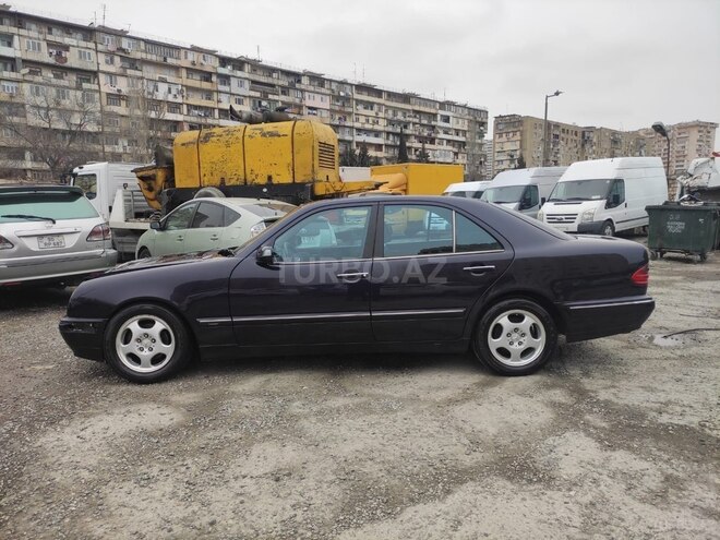 Mercedes E 240 2000, 234,126 km - 2.4 л - Bakı
