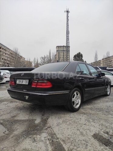Mercedes E 240 2000, 234,126 km - 2.4 л - Bakı
