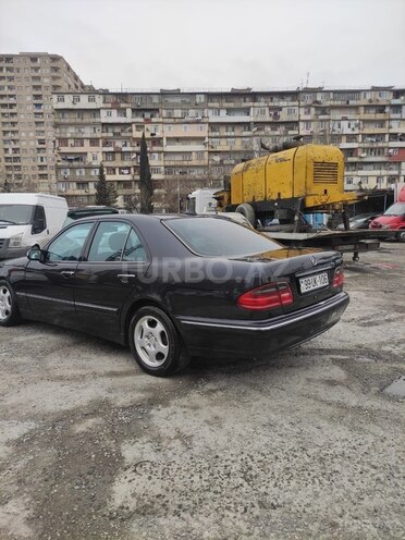 Mercedes E 240 2000, 234,126 km - 2.4 л - Bakı