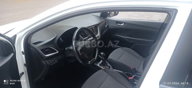 Hyundai Accent 2018, 128,000 km - 1.4 l - Bakı